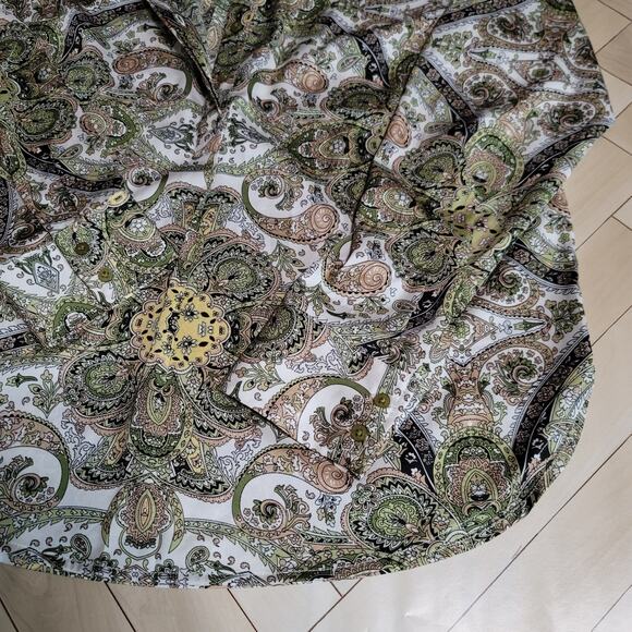 Maison d' Amelie Elegant Paisley Silklike Blouse Size Medium - Picture 8 of 13